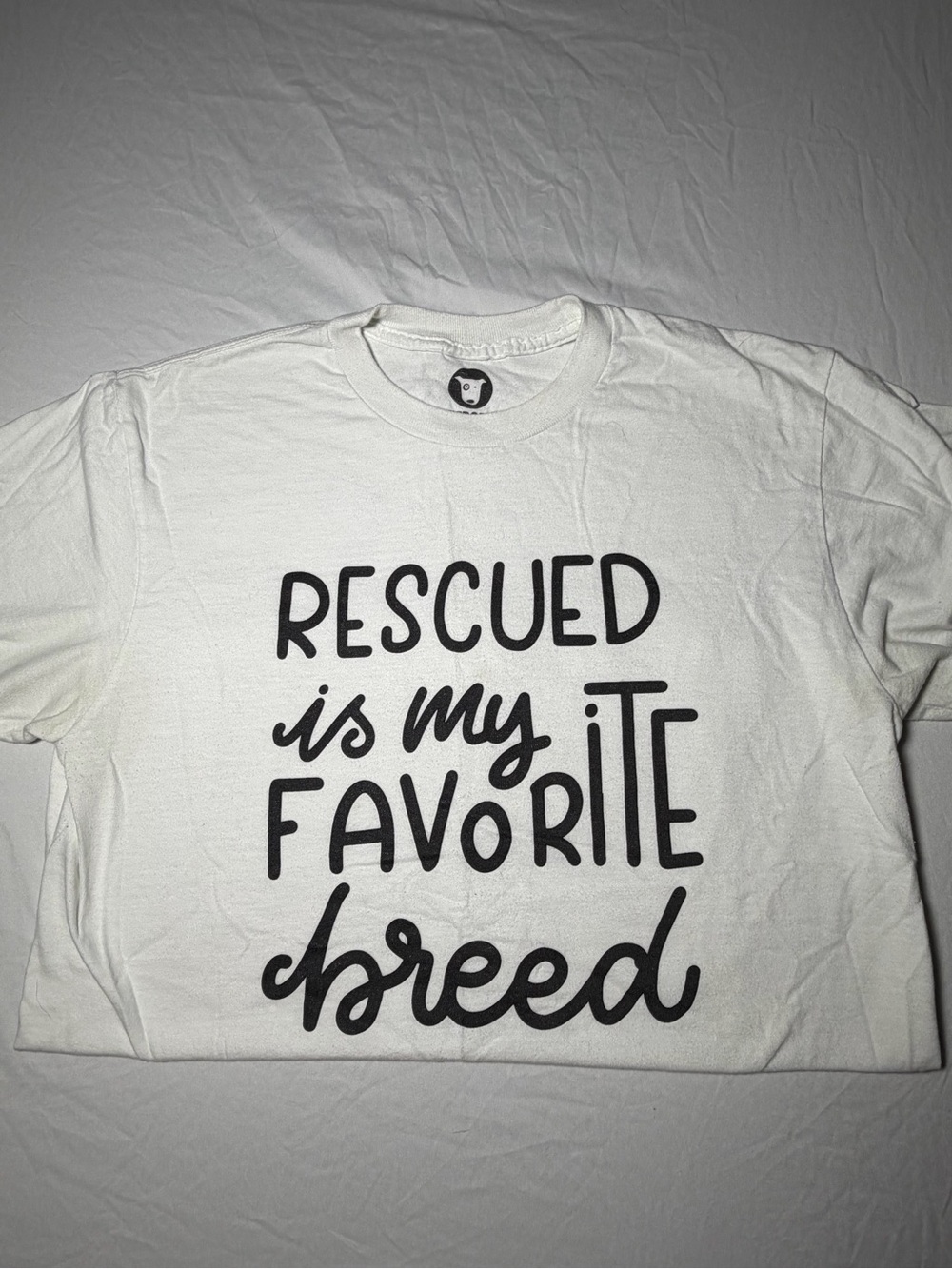 Muttropolis Rescued Is My Favorite Breed T-Shirt Size Medium White 100% Cotton